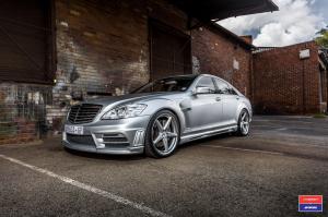 Mercedes-Benz S63 AMG Black Bison by Wald on Vossen Wheels (VWS-3) 2018 года